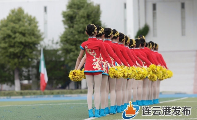 包含欧预赛精彩绝伦惊艳全场球迷的词条